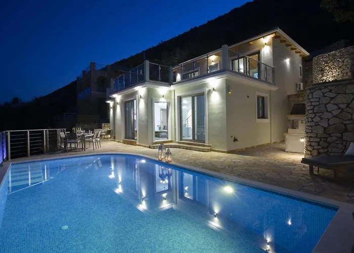 Villa Crystal