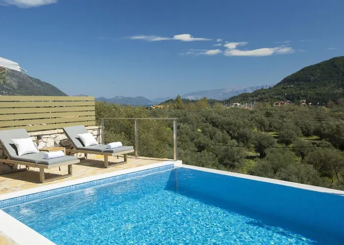 Crystal Villa *