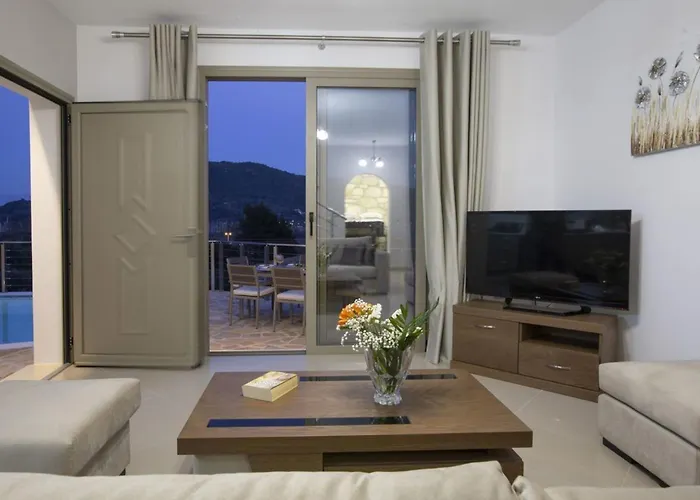 Crystal Villa *